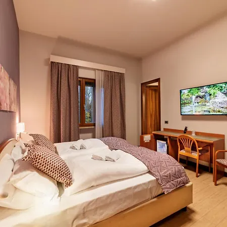 All'orso מלון 3*